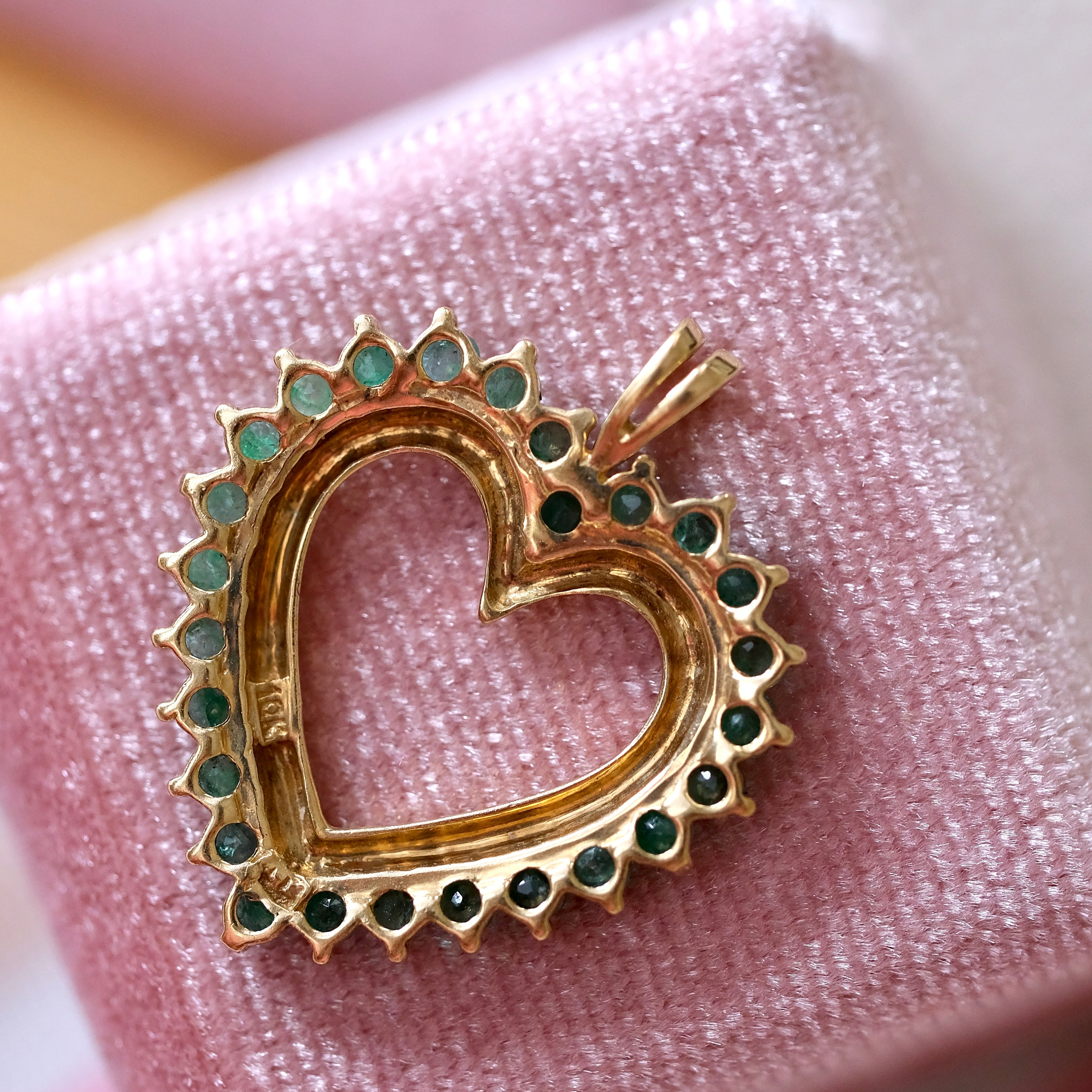 10K Yellow Gold Heart Pendant set with genuine Emerald