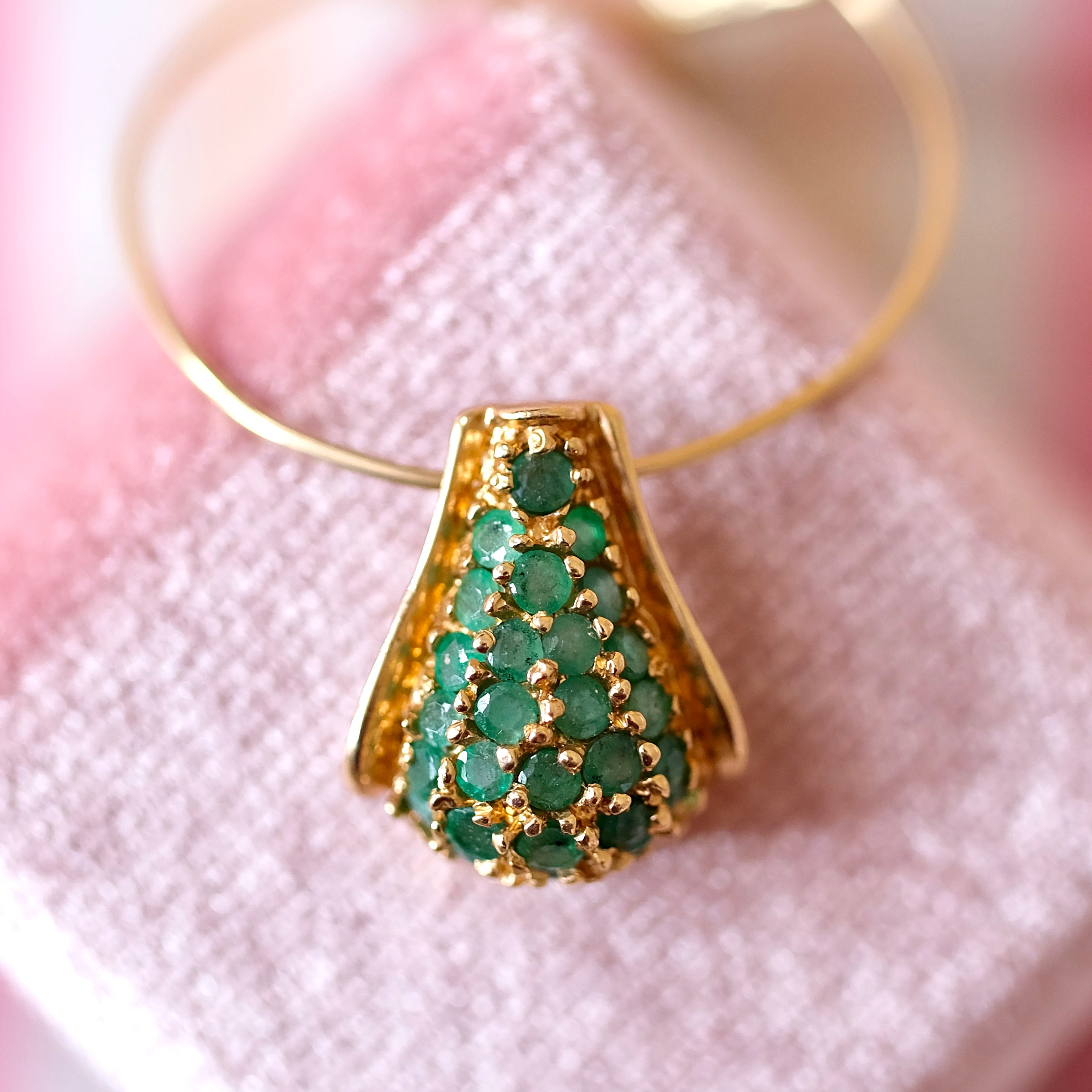 14K Yellow Gold Shell Look Pendant with Emerald Stones - MAY Birthstone