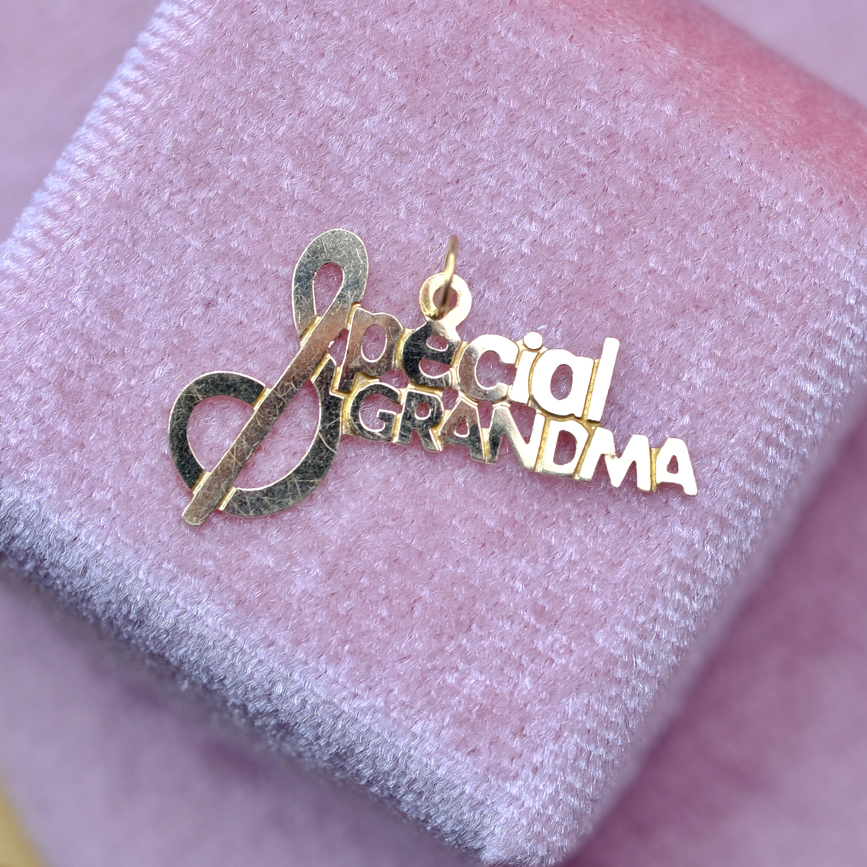 14KY Special Grandma Charm